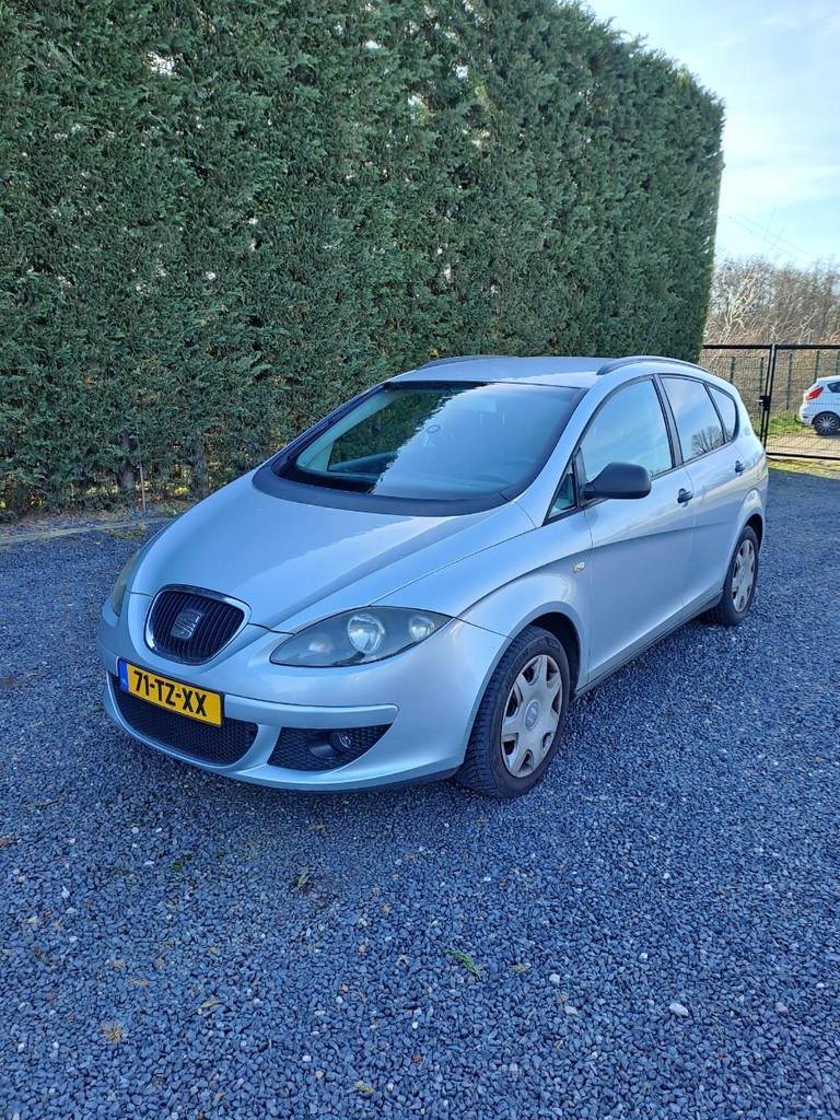 SEAT Altea XL 1.6 Reference | Airco | Cruise Control | Elekt, Gebruikt, Altea XL, Handgeschakeld, Grijs