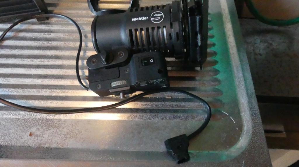 sachtler lampje 50 met D-tap, Gebruikt, Overige soorten, Minder dan 8x, Ophalen