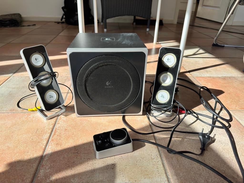 Logitech Z4 boxen set, Ophalen of Verzenden, Gebruikt, Audiokanaal 2.1