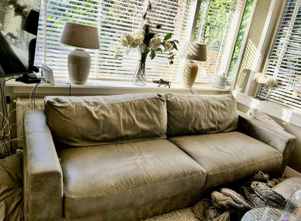 Leren bank, Ophalen, Zo goed als nieuw