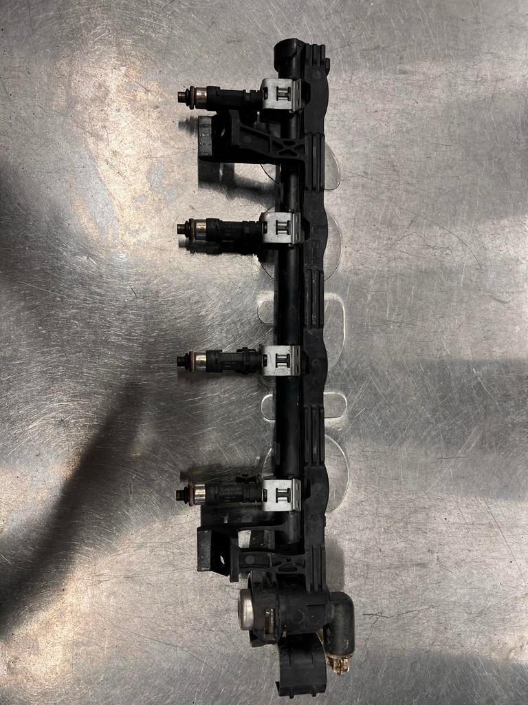 Brandstofrail met injectoren - Ford 9A6T-9H487-AB, Ophalen of Verzenden, Gebruikt, Ford