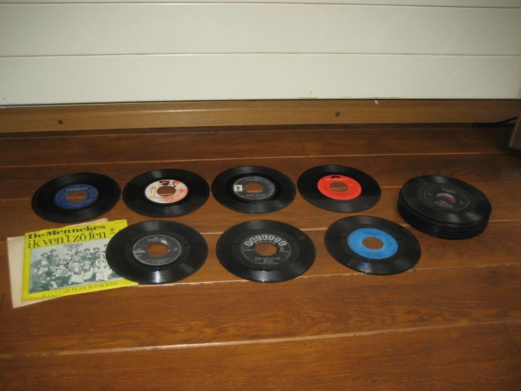 Sixties en early 70 seventies nl singles, Cd's en Dvd's, Vinyl Singles, Gebruikt, Single, Nederlandstalig, 7 inch, Ophalen of Verzenden