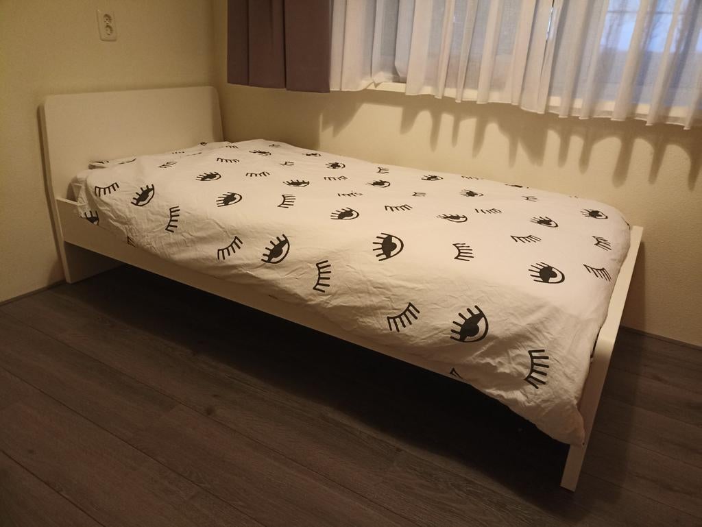 Ikea Askvoll Bed 90x200 Compleet - Zo Goed Als Nieuw!, Huis en Inrichting, Ophalen, 90 cm, Eenpersoons, Wit