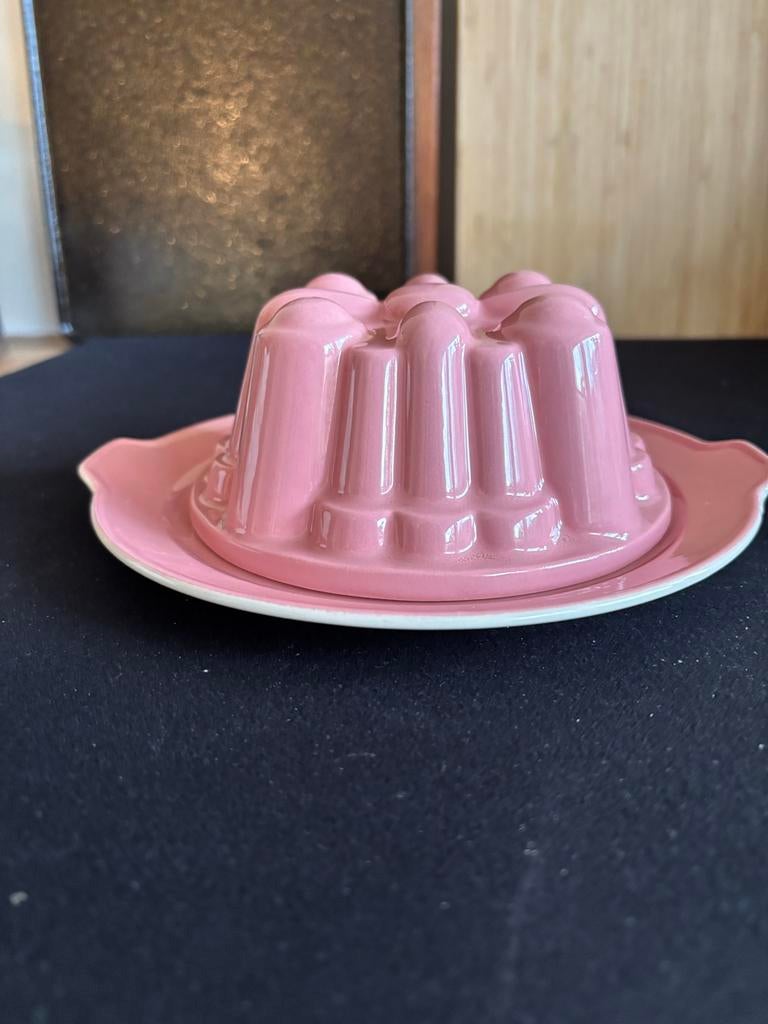 P. Regout Puddingvorm Pastel Rose Gaaf, Antiek en Kunst, Antiek | Keramiek en Aardewerk, Ophalen of Verzenden