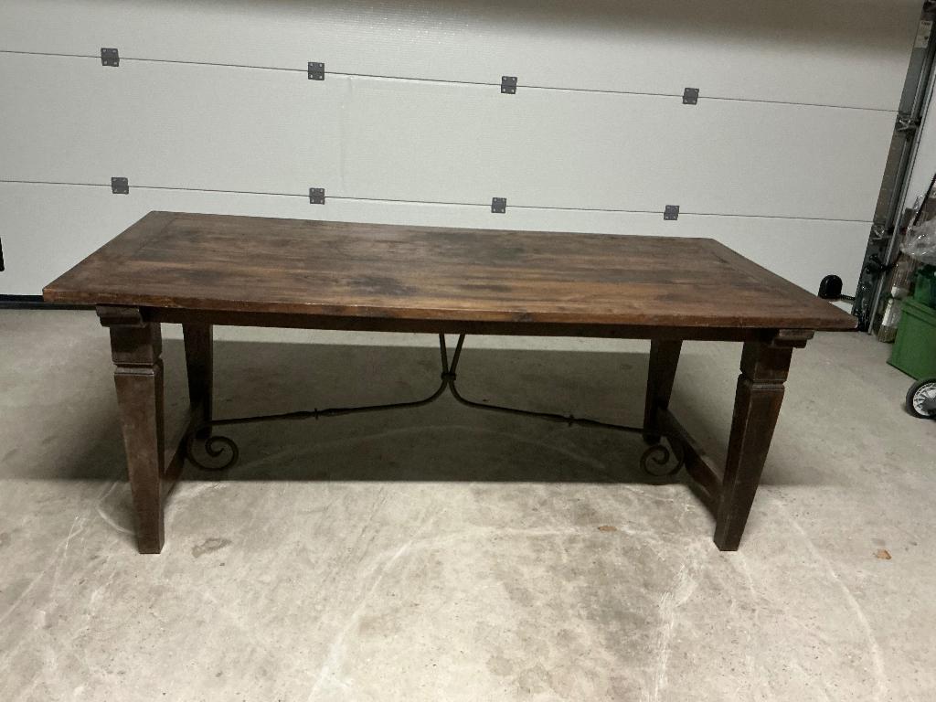 Spaanse eettafel., Ophalen