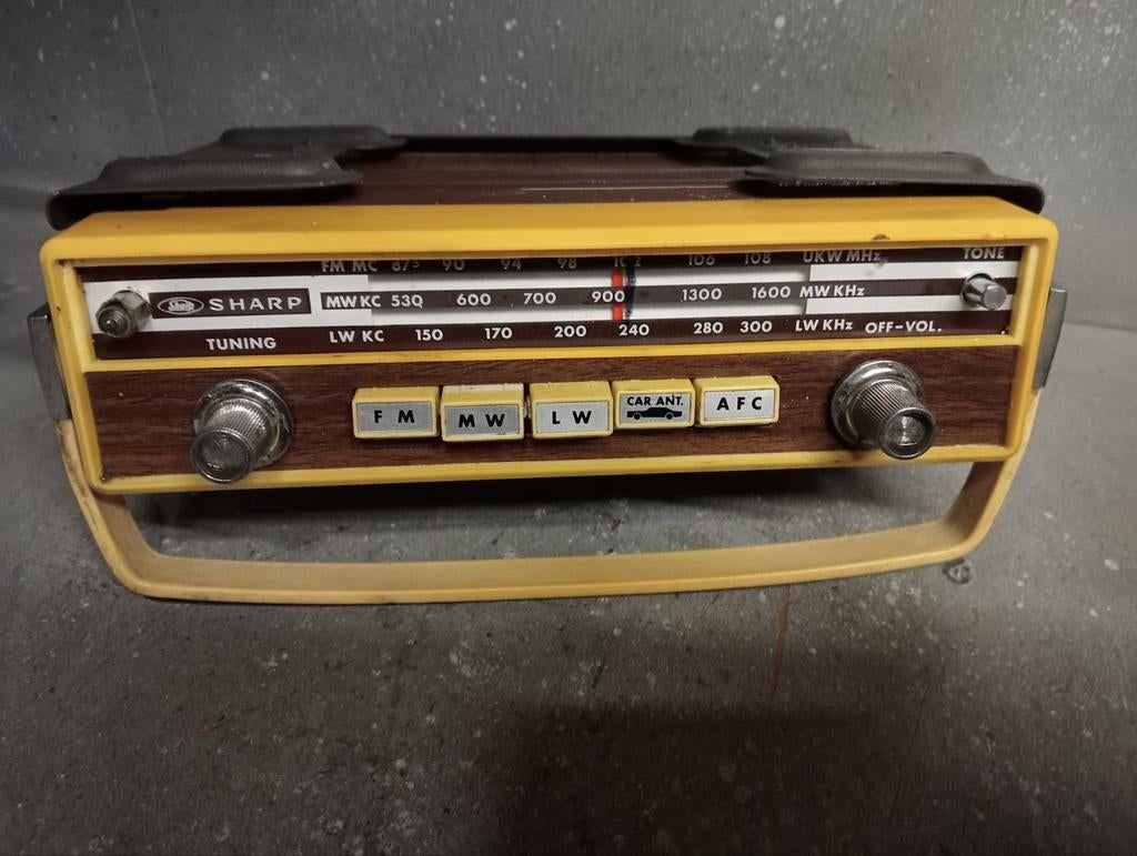 Model PN - 94 Oude Sharp Werkend., Auto diversen, Autoradio's, Zo goed als nieuw, Ophalen of Verzenden
