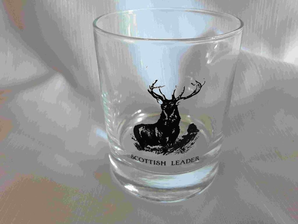 SCOTTISH LEADER whisky glas, Verzamelen, Ophalen of Verzenden, Zo goed als nieuw, Borrel- of Shotglas
