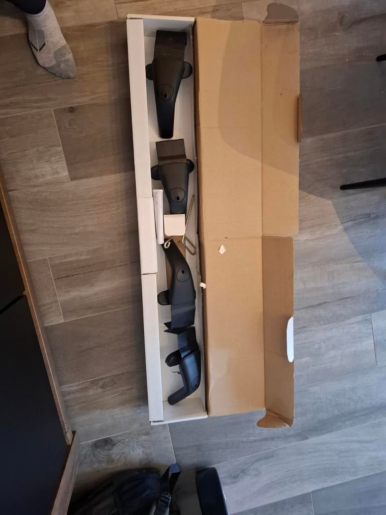 Nieuwe Dakdragers Peugeot e-2008 zonder dakrail, Auto diversen, Dakdragers, Ophalen, Nieuw