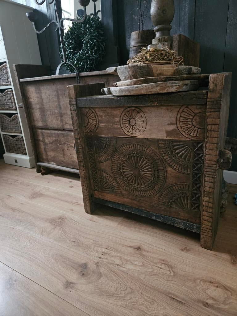 Authentieke Himalaya kist van Aura Peeperkorn, Ophalen, 50 tot 100 cm, 50 tot 75 cm