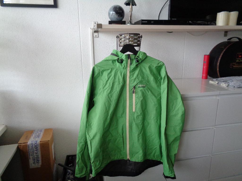 Peak Performance outdoor jas L, Peak Performance, Ophalen of Verzenden, Zo goed als nieuw, Groen