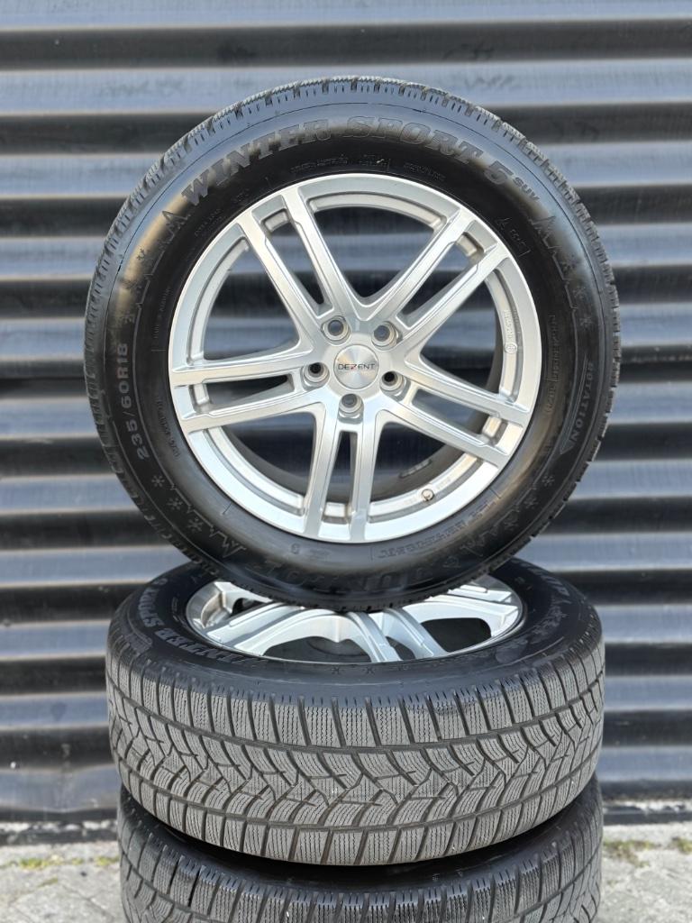18” Dezent Volvo Xc60 velgen 2022 Dunlop Winterbanden, Ophalen, 18 inch, Winterbanden, 235 mm
