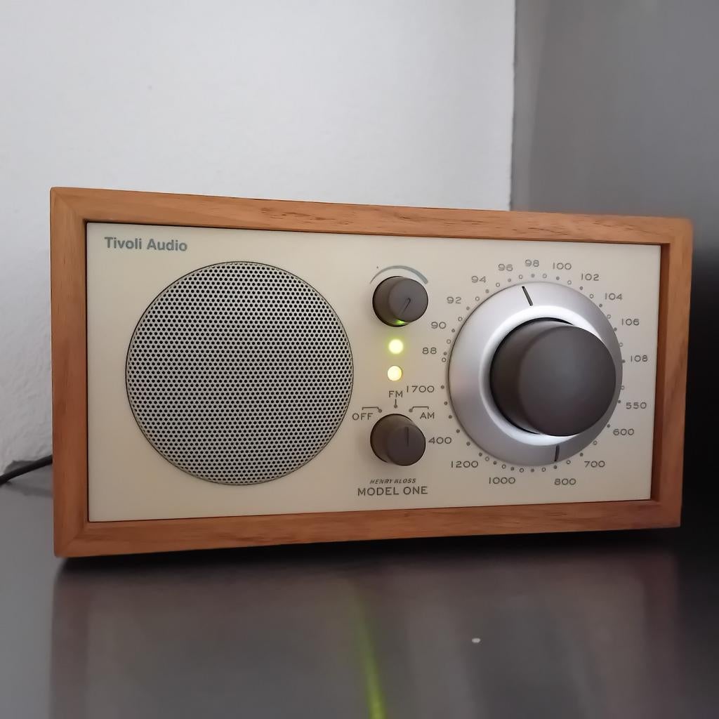 tivoli radio, Ophalen of Verzenden