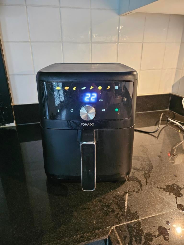 Tomado Airfryer - nog geen jaar oud, Witgoed en Apparatuur, Airfryers, Ophalen of Verzenden, Zo goed als nieuw, Airfryer XXL