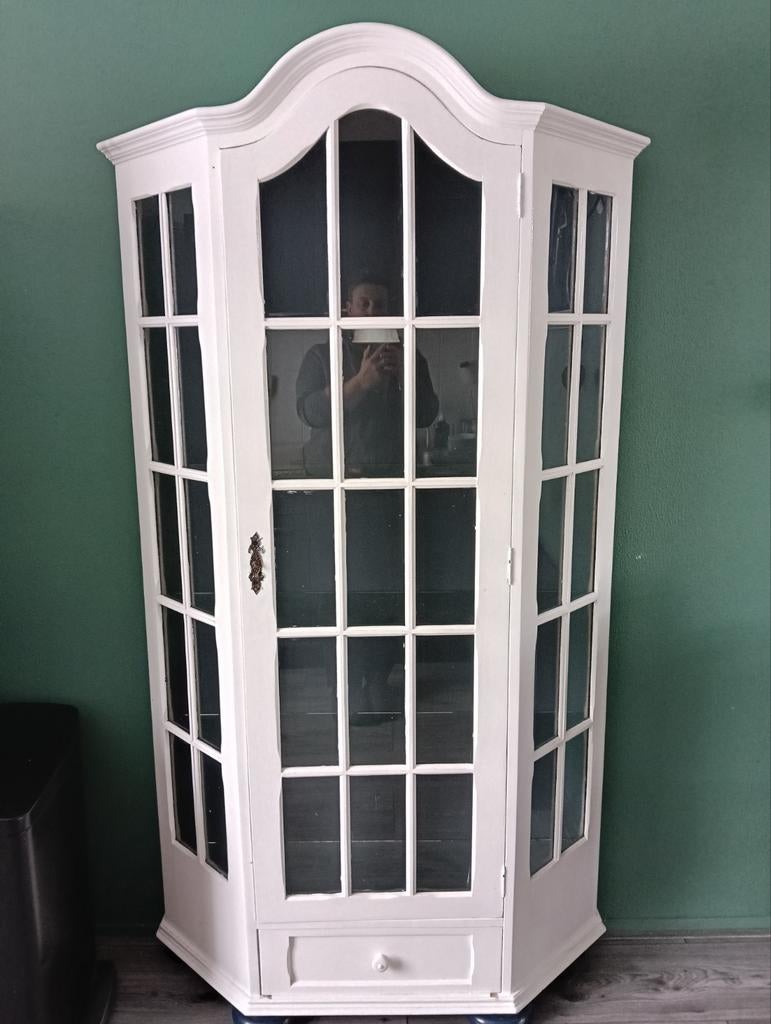 Witte kast met glazen deuren incl verlichting, Huis en Inrichting, Kasten | Vitrinekasten, Ophalen, Minder dan 50 cm, Gebruikt