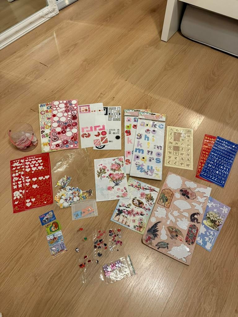 Scrapbook knutsel spullen, stickers en Didl, Hobby en Vrije tijd, Scrapbooking, Ophalen of Verzenden, Zo goed als nieuw, Versiering of Embellishment