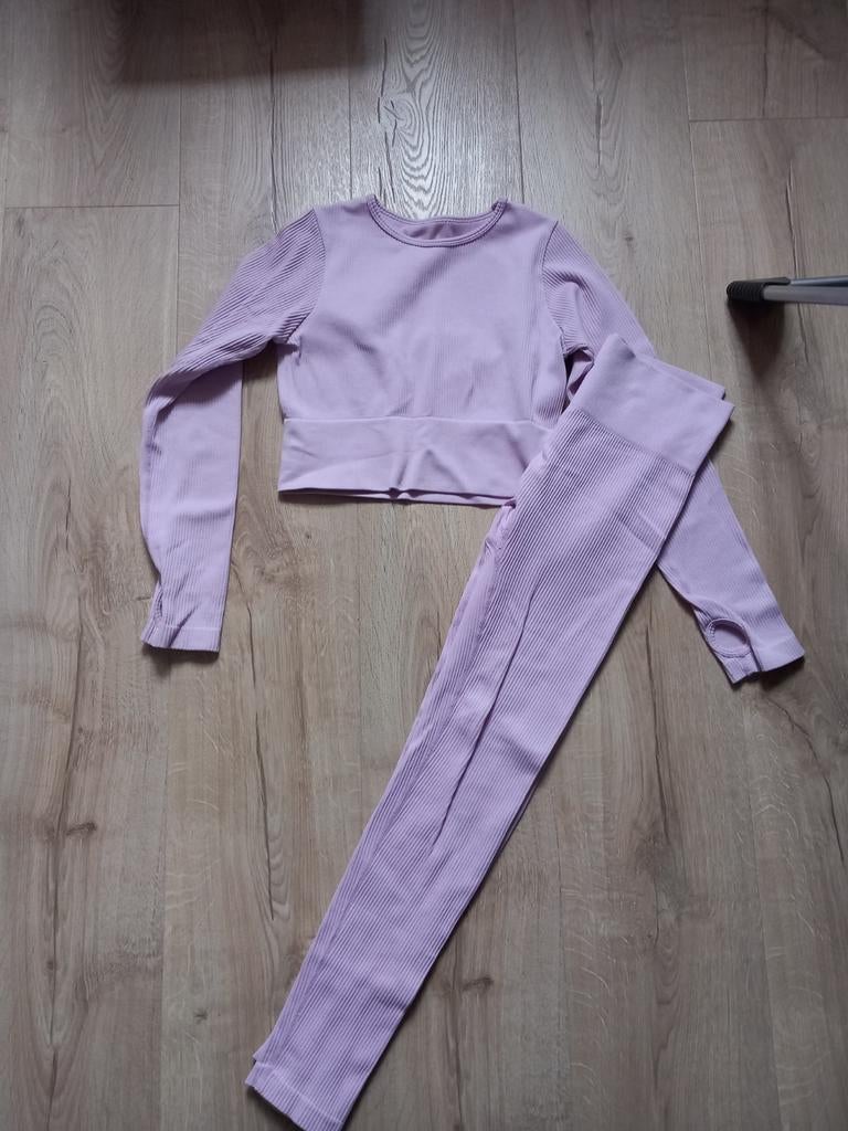 Sportpakje Primark - Maat 152 - Zachtroze, Ophalen of Verzenden, Zo goed als nieuw