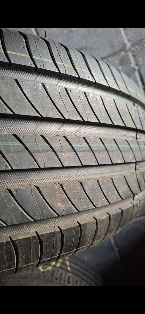 205 55 19 NIEUW MICHELIN E-primacy, Auto-onderdelen, Banden en Velgen, 19 inch, ., Nieuw, Personenwagen