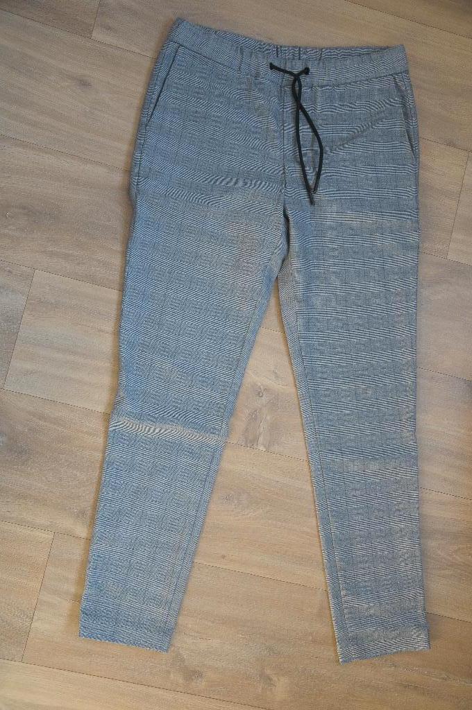 Leuke grijze geruite pantalon van Distrikt, maat XS, ZGAN!!, Kleding | Heren, Ophalen of Verzenden, Zo goed als nieuw, Distrikt Nørrebro
