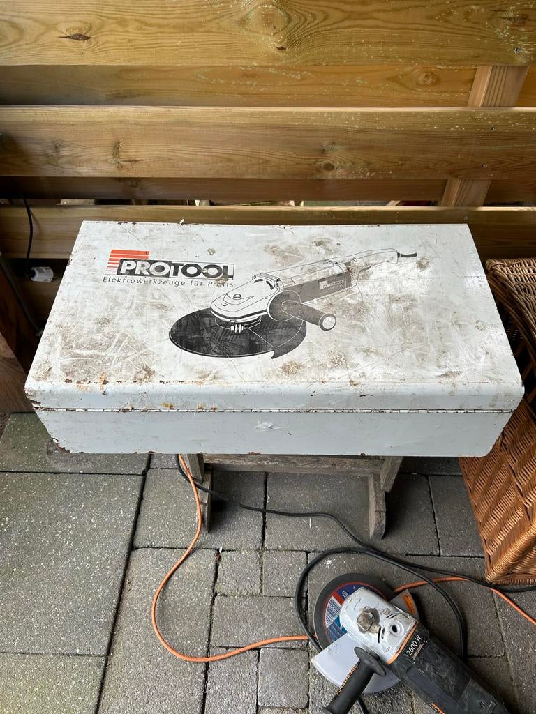 Protool Grote Slijptol 2600 Watt - Krachtige Haakse Slijper, Ophalen of Verzenden, Gebruikt, 1000 watt of meer, Haakse handslijpmachine