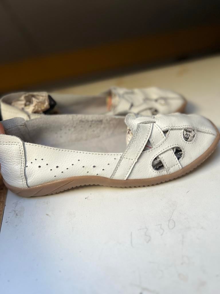 Witte leren ballerina's/instappers - Maat 38, Ophalen of Verzenden, Gedragen, Wit, Ballerina's