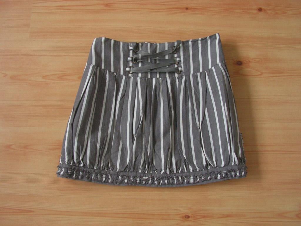 NIEUW grijs-wit gestreept rokje maat 128 van Pom Pom., Ophalen of Verzenden, Nieuw, Meisje, Jurk of Rok