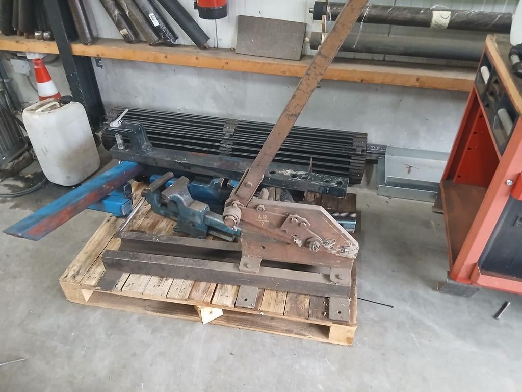 Robuuste Blikschaar - Ideaal voor Metaalbewerking, Gebruikt, 70 mm of meer, Overige typen, Ophalen of Verzenden