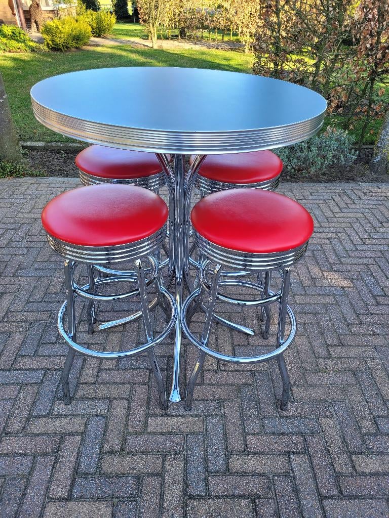 Bel Air 4 rode barkrukken + bartafel fifties sixties retro, Ophalen, 60 tot 90 cm, Met voetsteun, Zo goed als nieuw