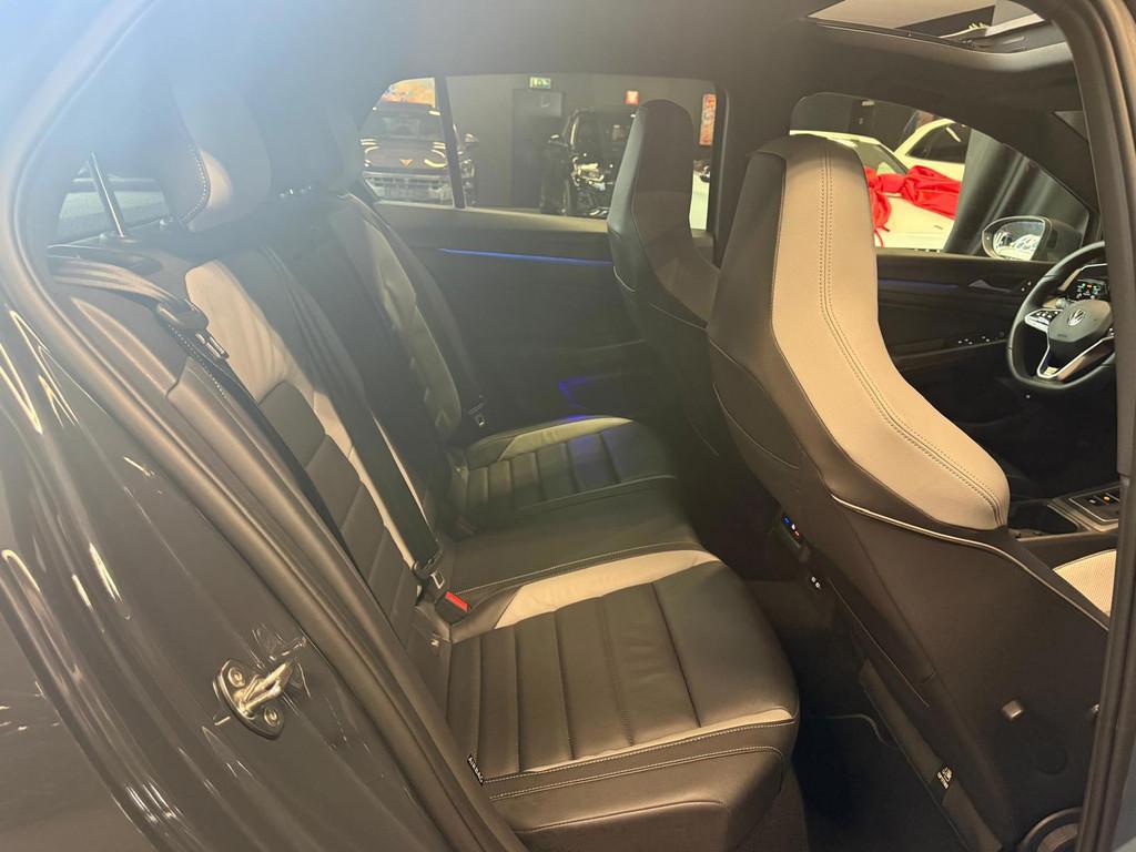 Volkswagen Golf 1.4 Ehybrid GTE|Pano|HUD|MEMORY|Laneassist|S, 12 maanden, Gebruikt, Euro 6, 4 cilinders