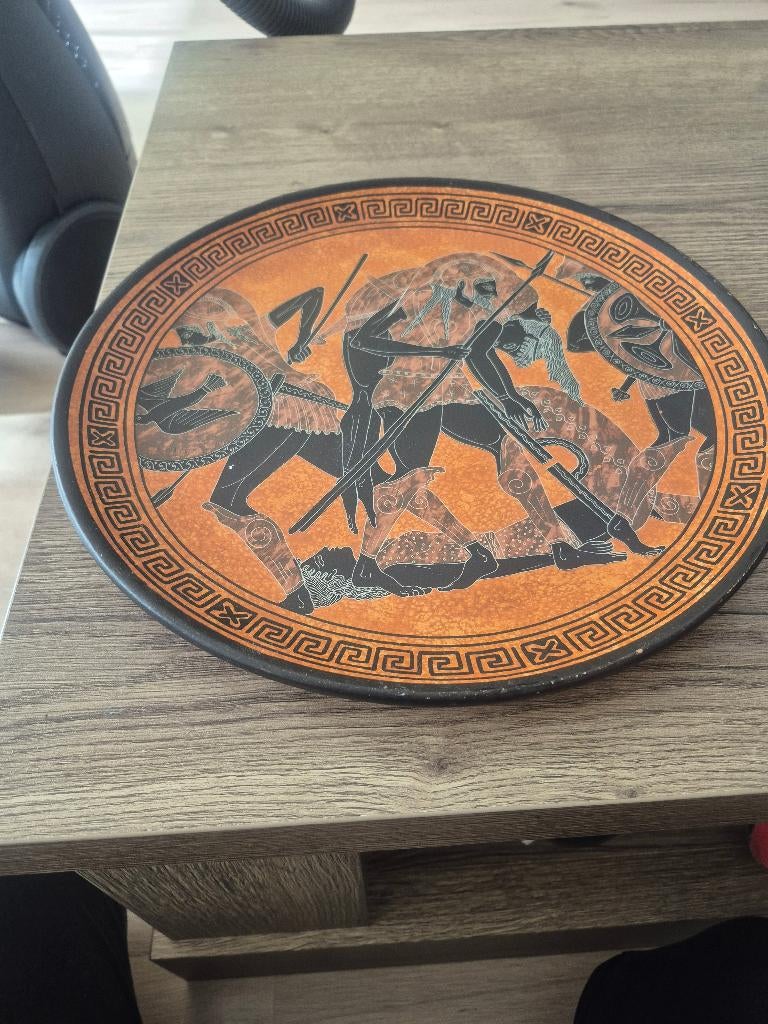 Griekse keramische bord, Ophalen