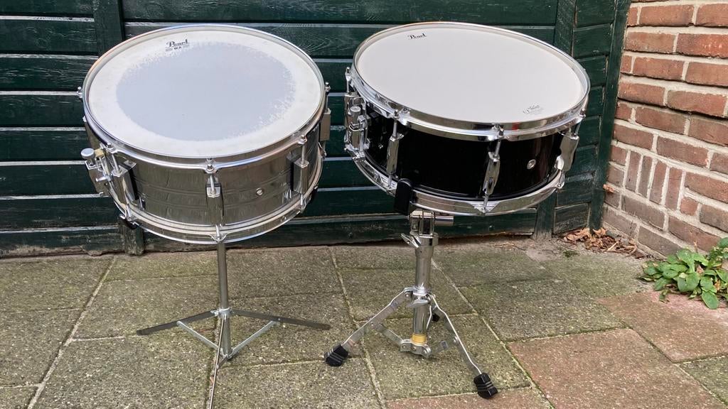 Pearl snare drums met standaard, Muziek en Instrumenten, Ophalen, Gebruikt, Trommel