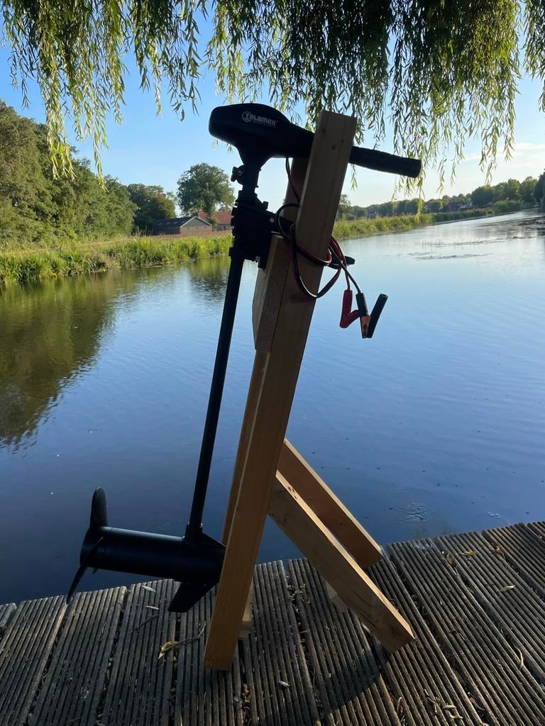 Fluistermotor 66 lbs, Ophalen, Zo goed als nieuw