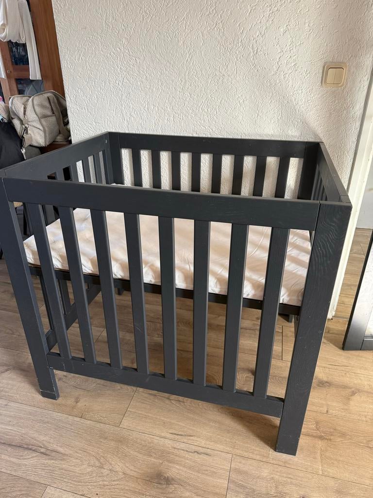 Baby box Bart 90x80x100 - In hoogte verstelbaar, Kinderen en Baby's, Boxen, Ophalen, Gebruikt, Vierkant, In hoogte verstelbaar