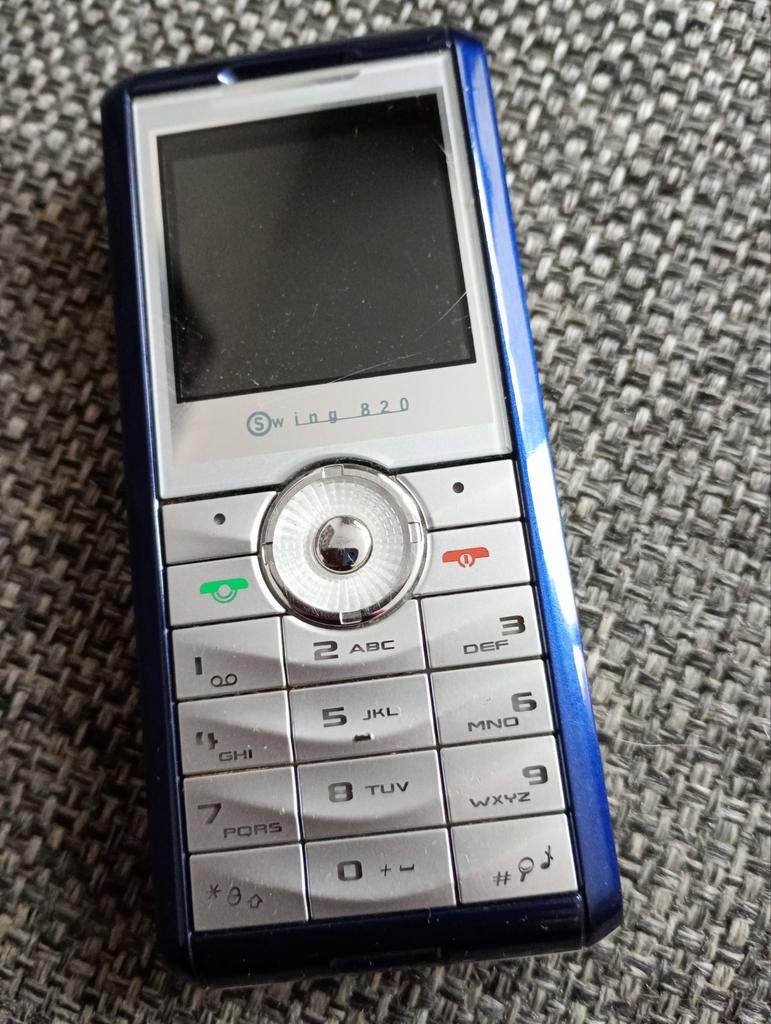 Kpn swing 820 mobiele telefoon, Ophalen of Verzenden