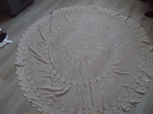 Beige rond tafelkleed, Huis en Inrichting, Ophalen of Verzenden, Gebruikt, Rond, Binnen
