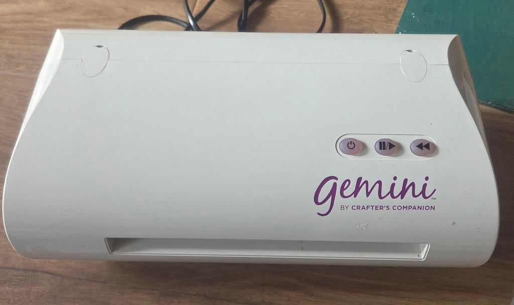 Gemimi snij en embossing machine met veel extras, Ophalen of Verzenden, Gebruikt