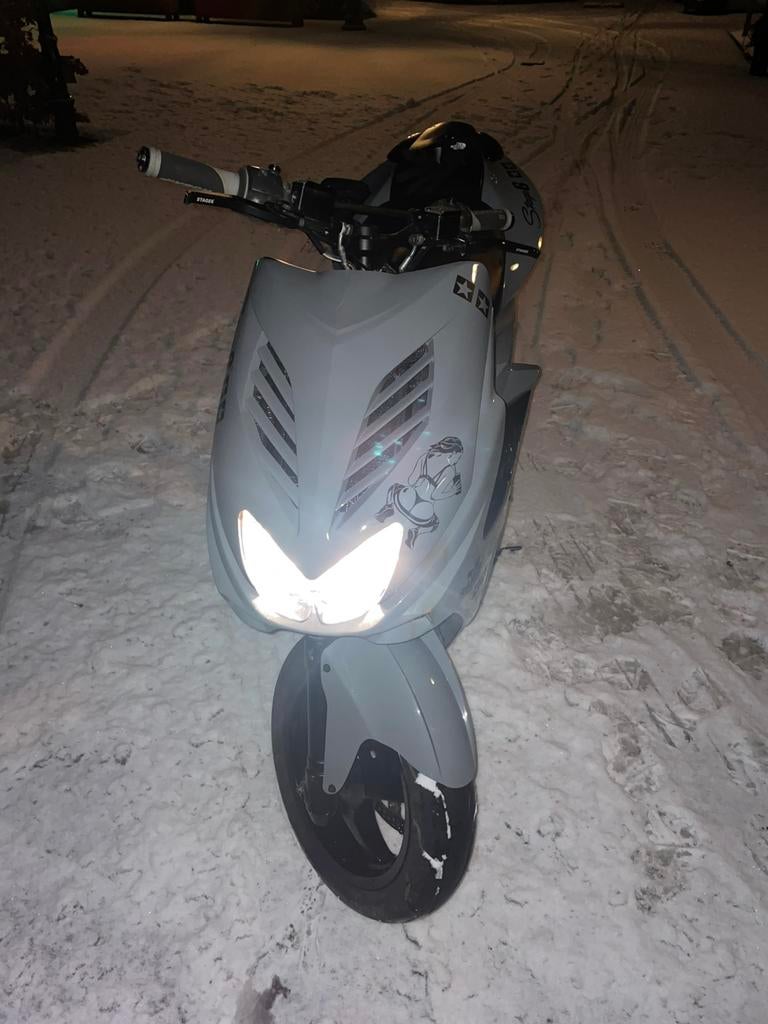 Yamaha aerox, Ophalen of Verzenden, Zo goed als nieuw, Tweetakt, Aerox