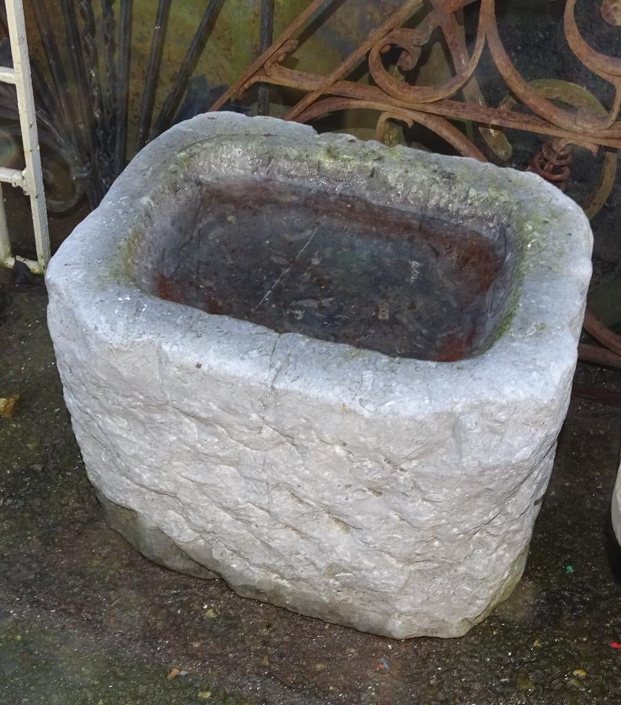 zeer oude stenen hondendrinkbak arduinen trog, Antiek en Kunst, Ophalen