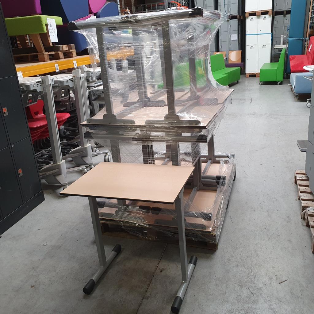Brink schooltafels - 75x70x50 cm, Niet ingevuld, Gebruikt, Niet ingevuld, Niet ingevuld