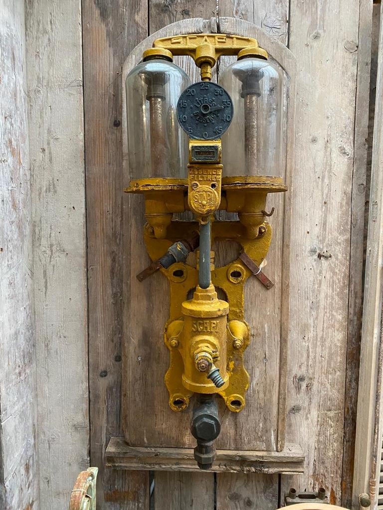 Stoere antieke pomp benzinepomp Scapi, Antiek en Kunst, Ophalen