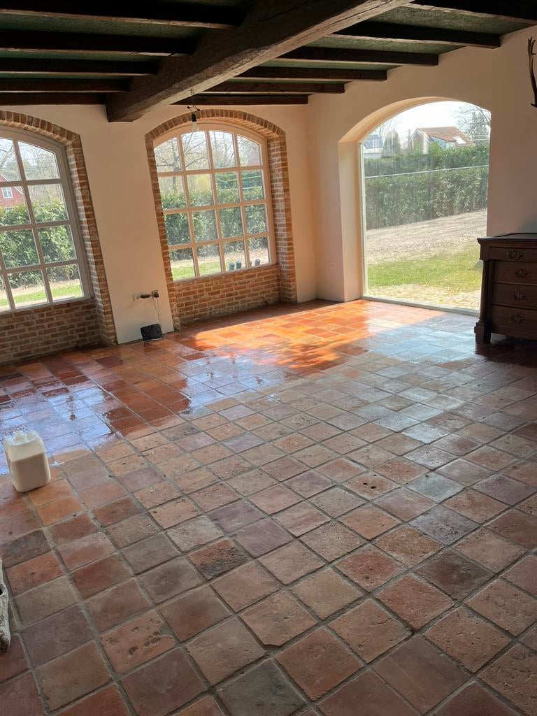 Antieke plavuizen estrikken schoonmaken, Gebruikt, Plavuizen, Plavuizen, Ophalen of Verzenden