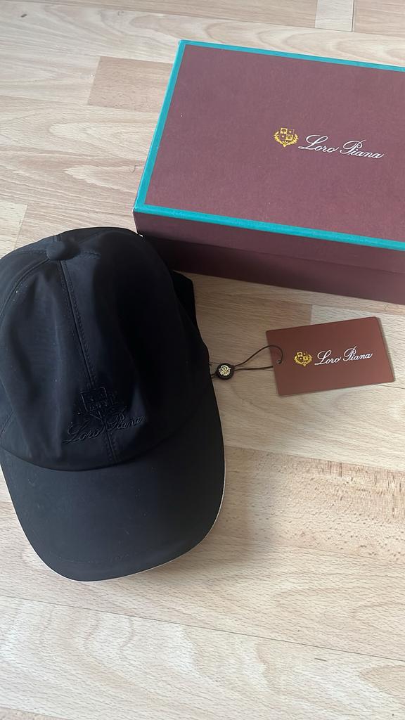 Loro Piana Cap, Ophalen of Verzenden, Nieuw, One size fits all, Pet