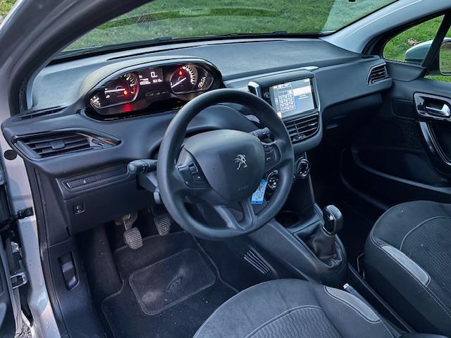 Peugeot 208 1.2 PureTech Active 5-Drs Airco Audio/Bluetooth, Voorwielaandrijving, Stof, Gebruikt, 1199 cc