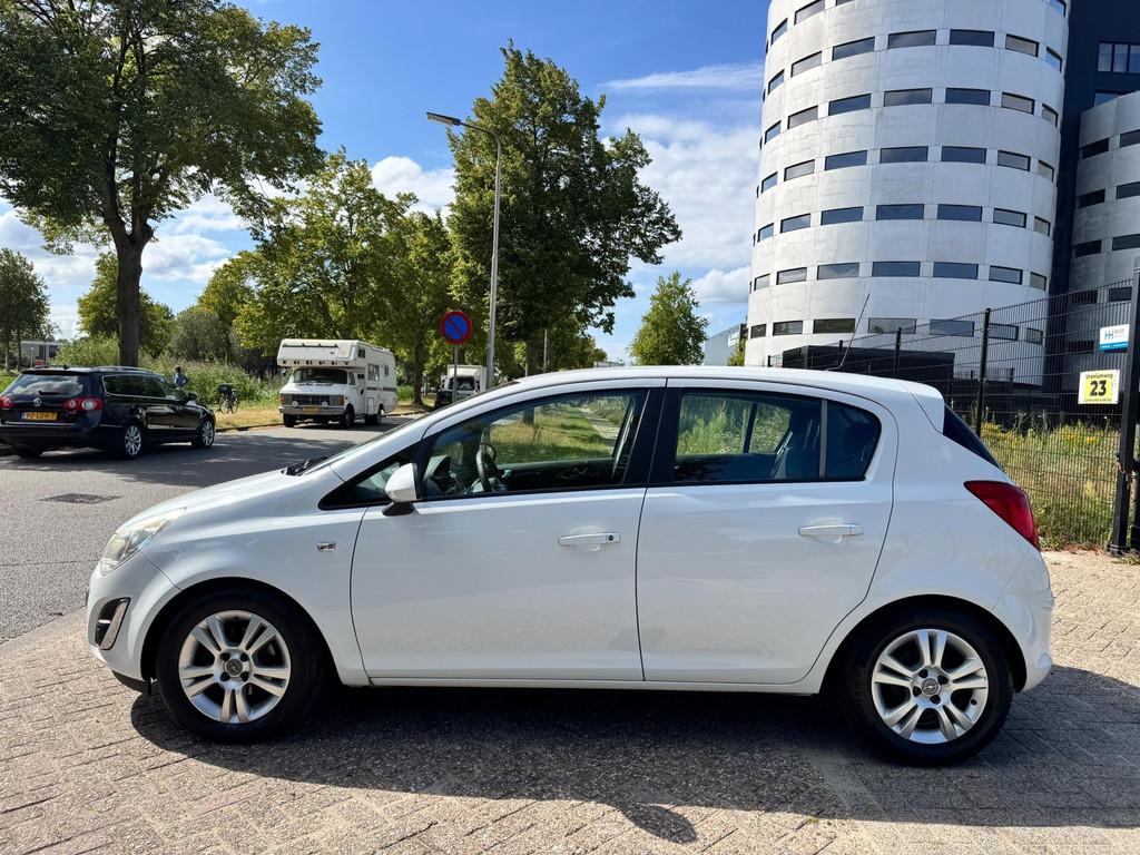Opel Corsa 1.3 CDTi EcoFlex S/S Business Edition/NAVI/CRUISE, Auto's, Euro 5, 28 km/l, Gebruikt, Wit
