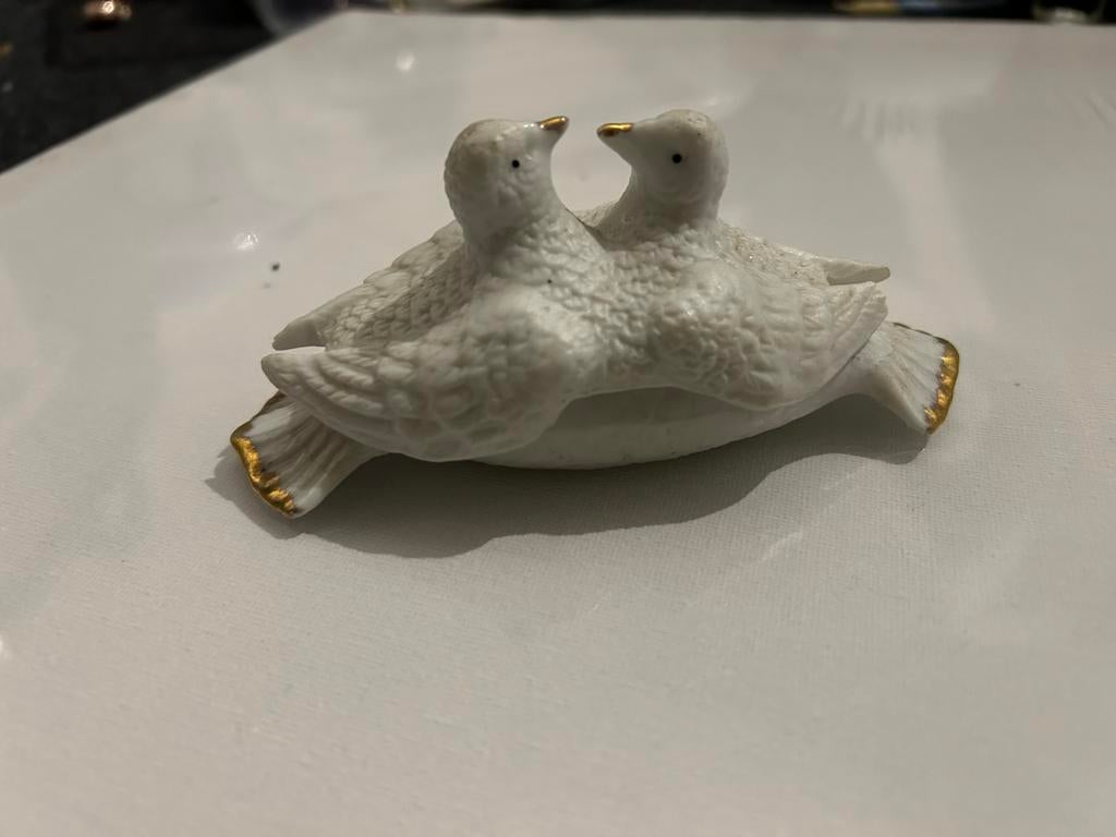 Antieke beeldje zwanen, Ophalen of Verzenden