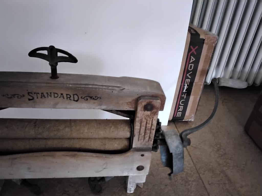 Vintages waswringer., Ophalen