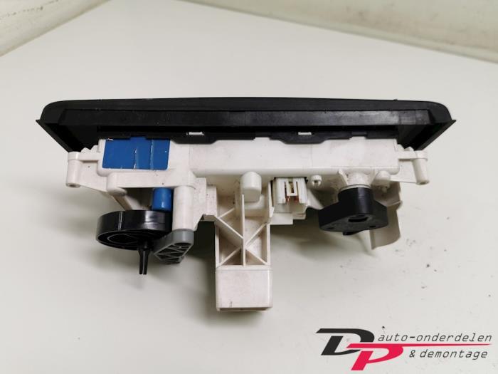 Kachel Bedieningspaneel van een Opel Vectra, Auto-onderdelen, Dashboard en Schakelaars, Gebruikt, -, -, Opel