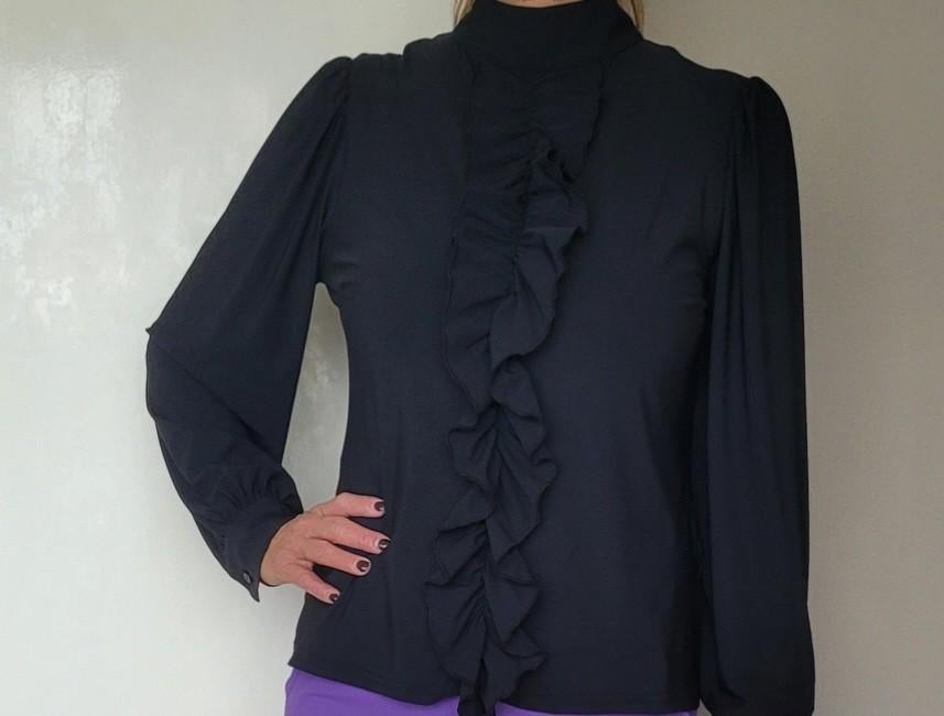 Studio Anneloes Suraya ruffle blouse M Zwart travelstof Top, Maat 38/40 (M), Studio Anneloes, Zwart, Ophalen of Verzenden