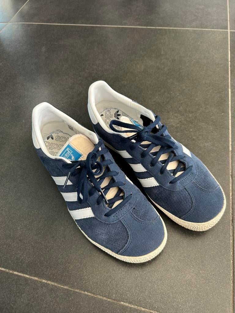Adiidas gazelle donker blauw maat 38, Kleding | Dames, Schoenen, Blauw, Ophalen of Verzenden, Sneakers of Gympen, Zo goed als nieuw
