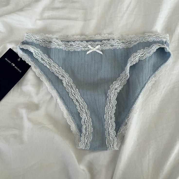 Brandy Melville, Verzenden, Slip