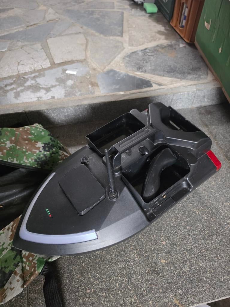 Voerboot karpervissen, Watersport en Boten, Ophalen of Verzenden, Gebruikt, Overige typen